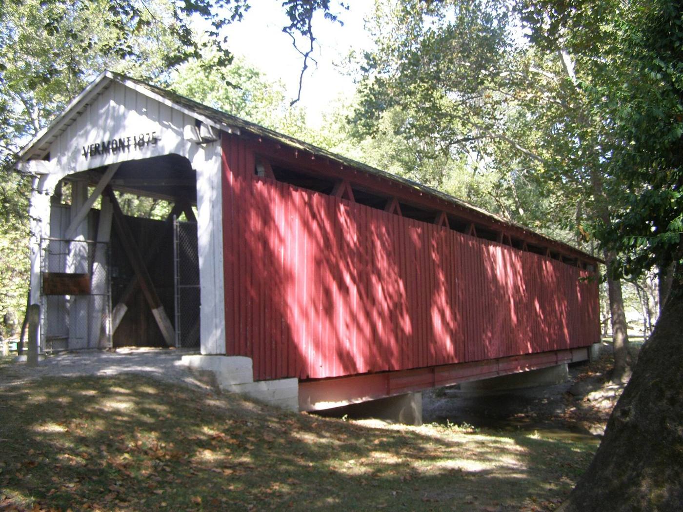 The covered bridge over the White River